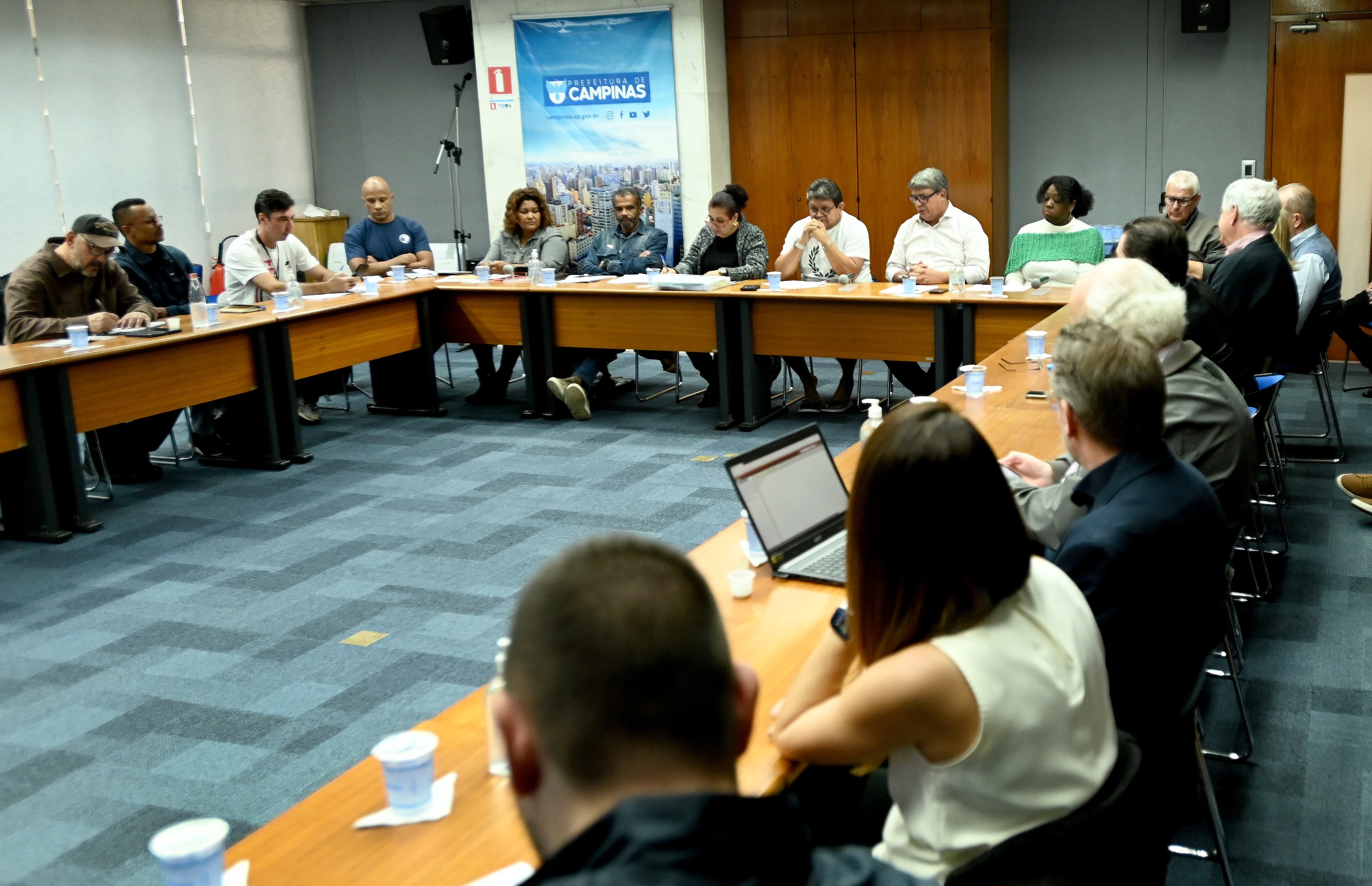 Carlos Bassan Proposta é reajustar salários em 6%
