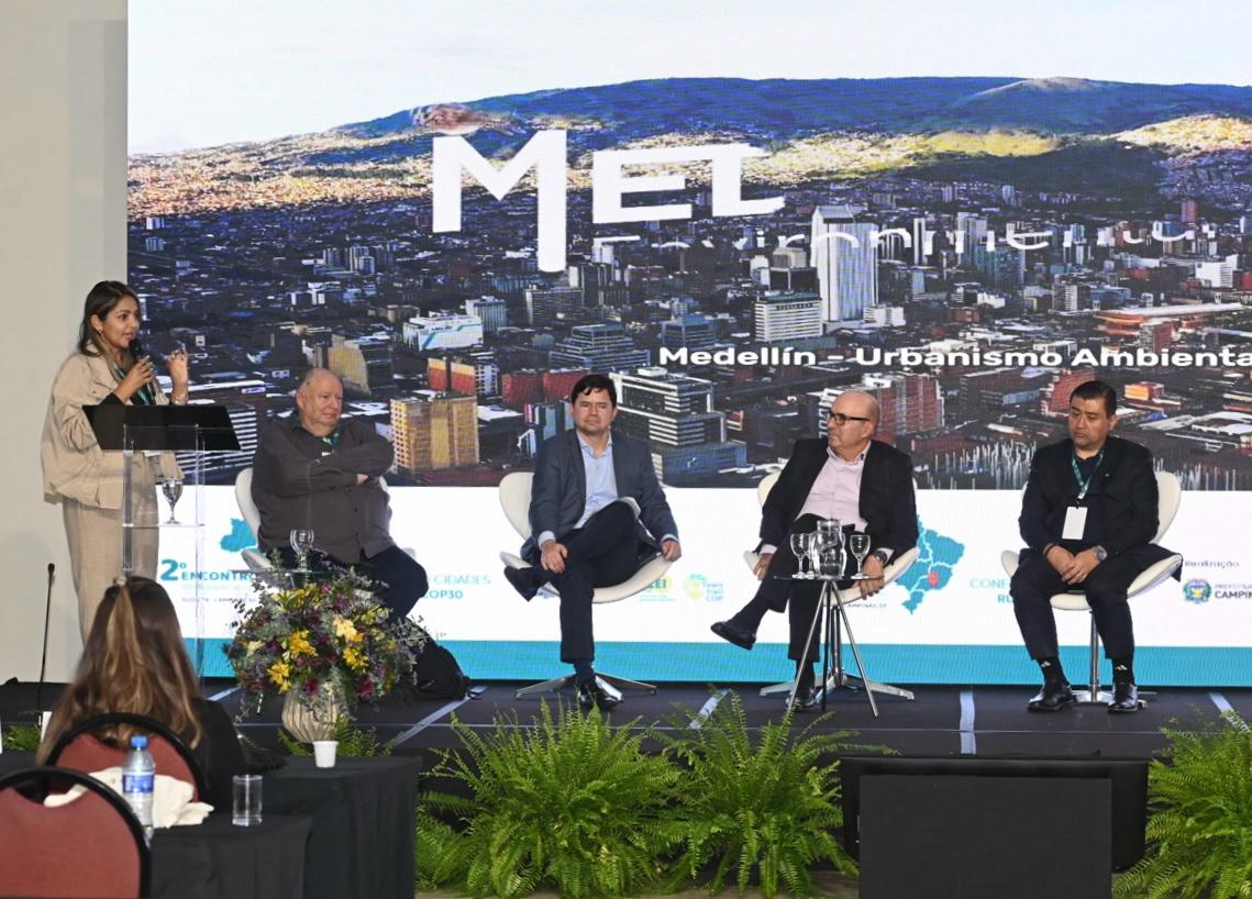 Carlos Bassan Paula Palacio de Medellín trouxe a experiência com taxas ambientais