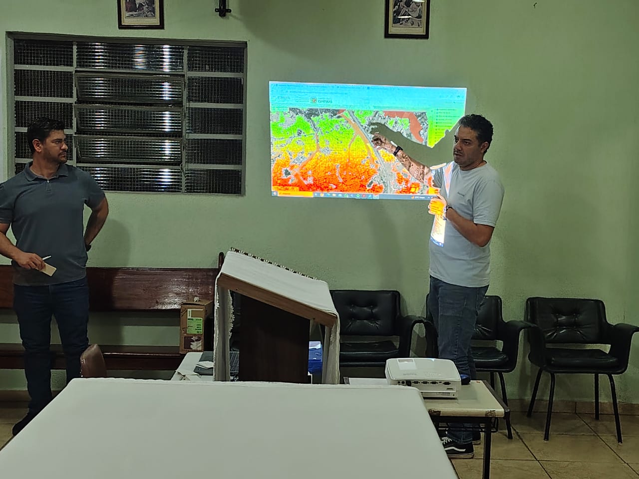 Divulgação/GMC Informações do Parque Linear foram transmitidas aos participantes da audiência