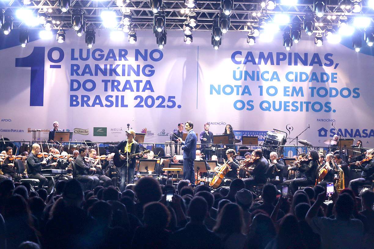 Adriano Rosa Evento foi em comemoração ao prêmio de melhor cidade em saneamento do País