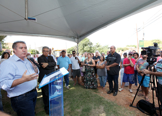 Prefeito anuncia início das obras