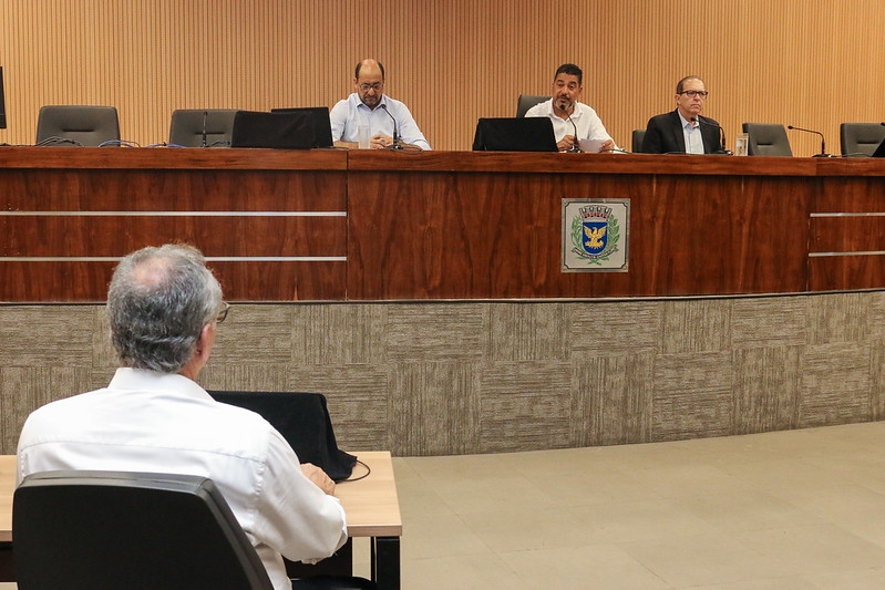 Audiência foi acompanhada por vereadores