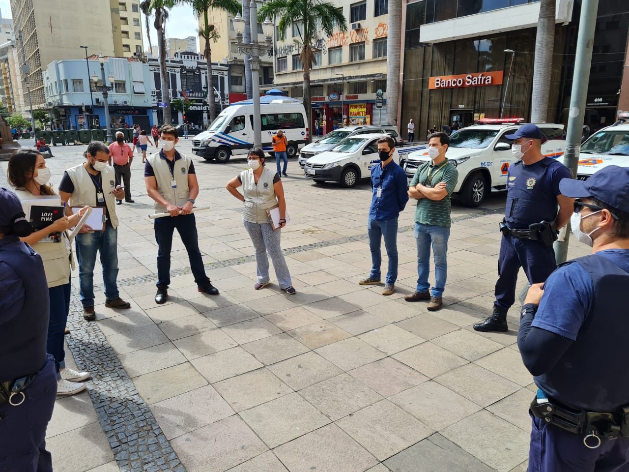 A fiscalização Todos contra a Covid da Prefeitura de Campinas vistoriou 15 estabelecimentos comerciais no centro da cidade, na Rua 13 de Maio e Campos Sales