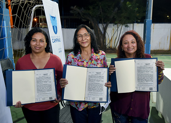 Família Santos comemora: Eristelma, Guilhermina e Eriscelma