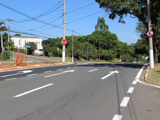 Via recebeu nova sinalização de solo