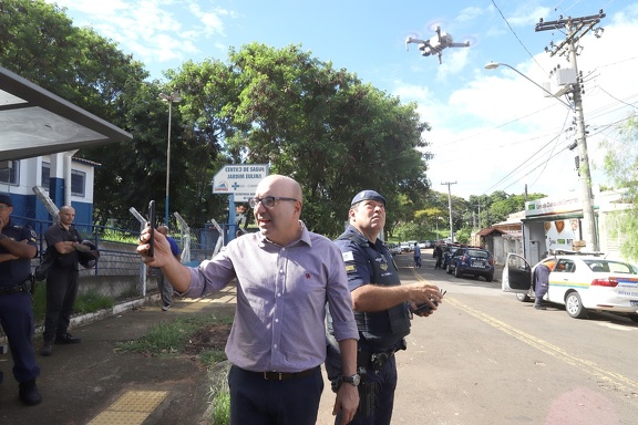 Prefeito Dário Saadi acompanha mutirão contra a dengue no Jardim Eulina