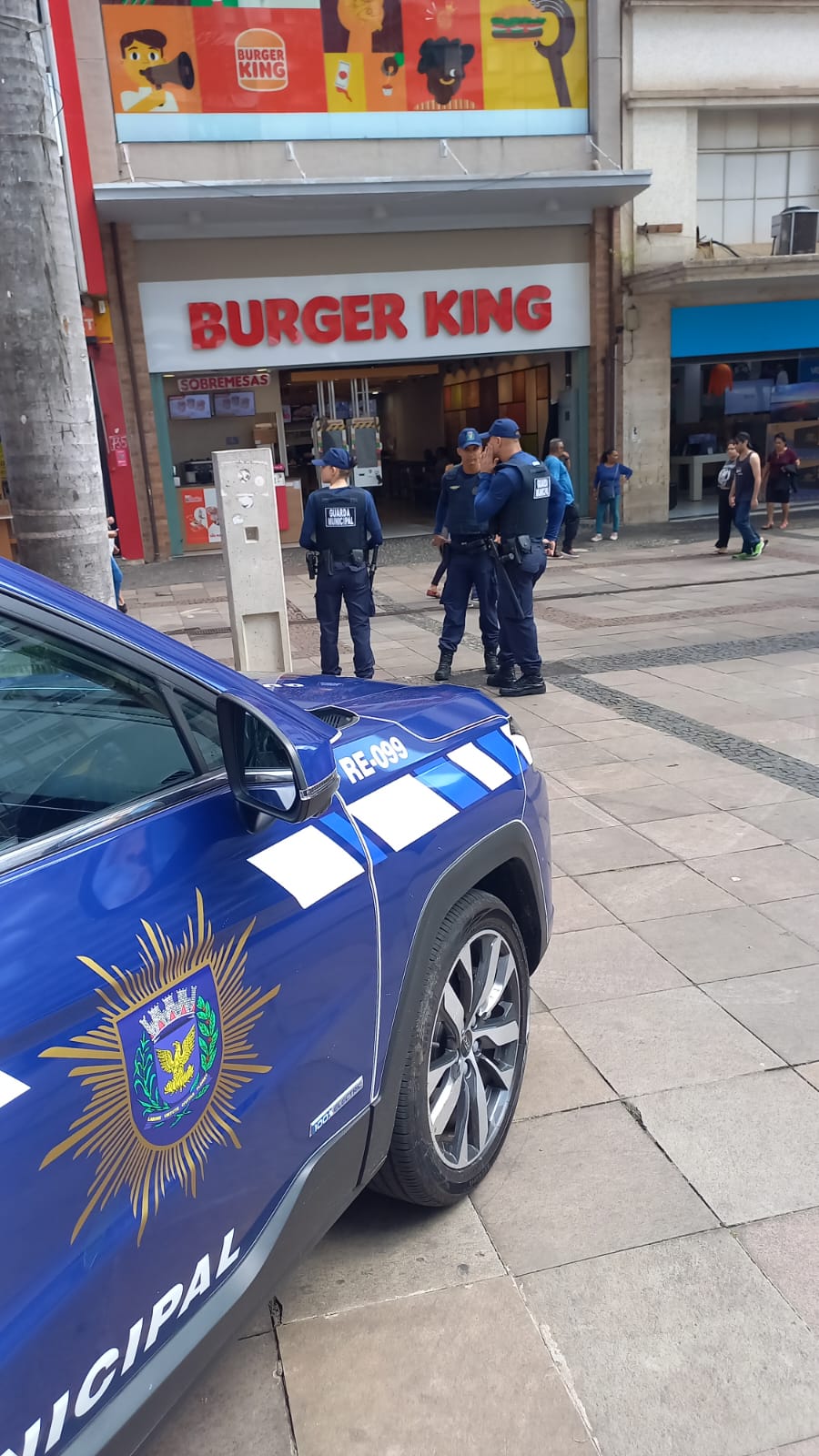 As três equipes contam com 22 guardas em cada uma, divididos em três turnos de trabalho