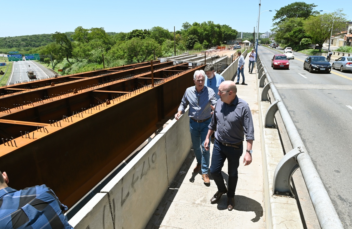 O prefeito Dário e o secretário Barreiro: benefício para quem vai e vem no trajeto do Campo Grande/Centro