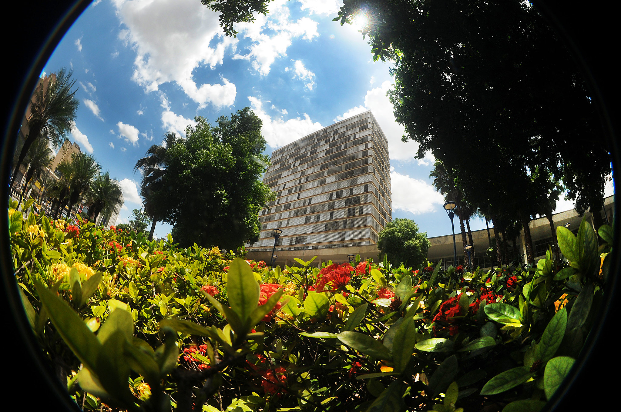 Os vencimentos do prefeito, vice-prefeito e secretários não serão reajustados