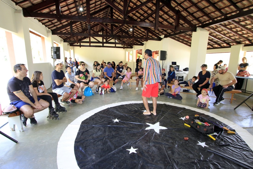 Manoel de Brito Contação de histórias fez parte das atividades neste sábado
