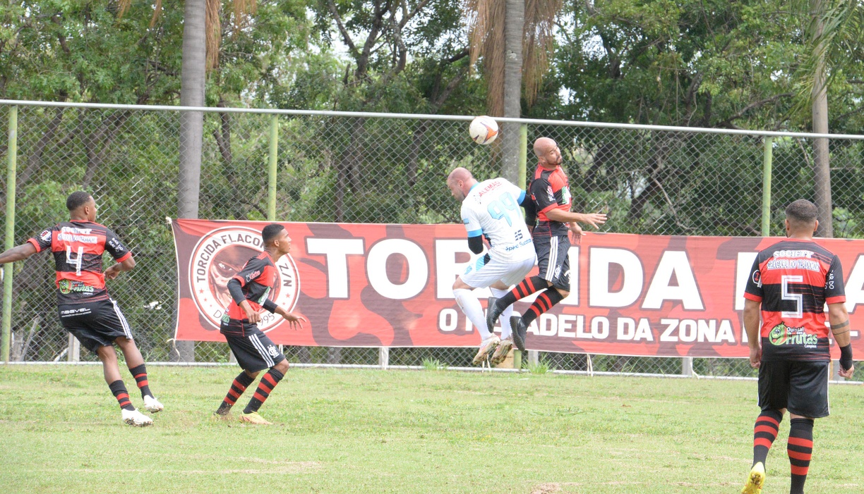 Partida disputada nas eliminatórias do Campeonato de Futebol Amador deste ano