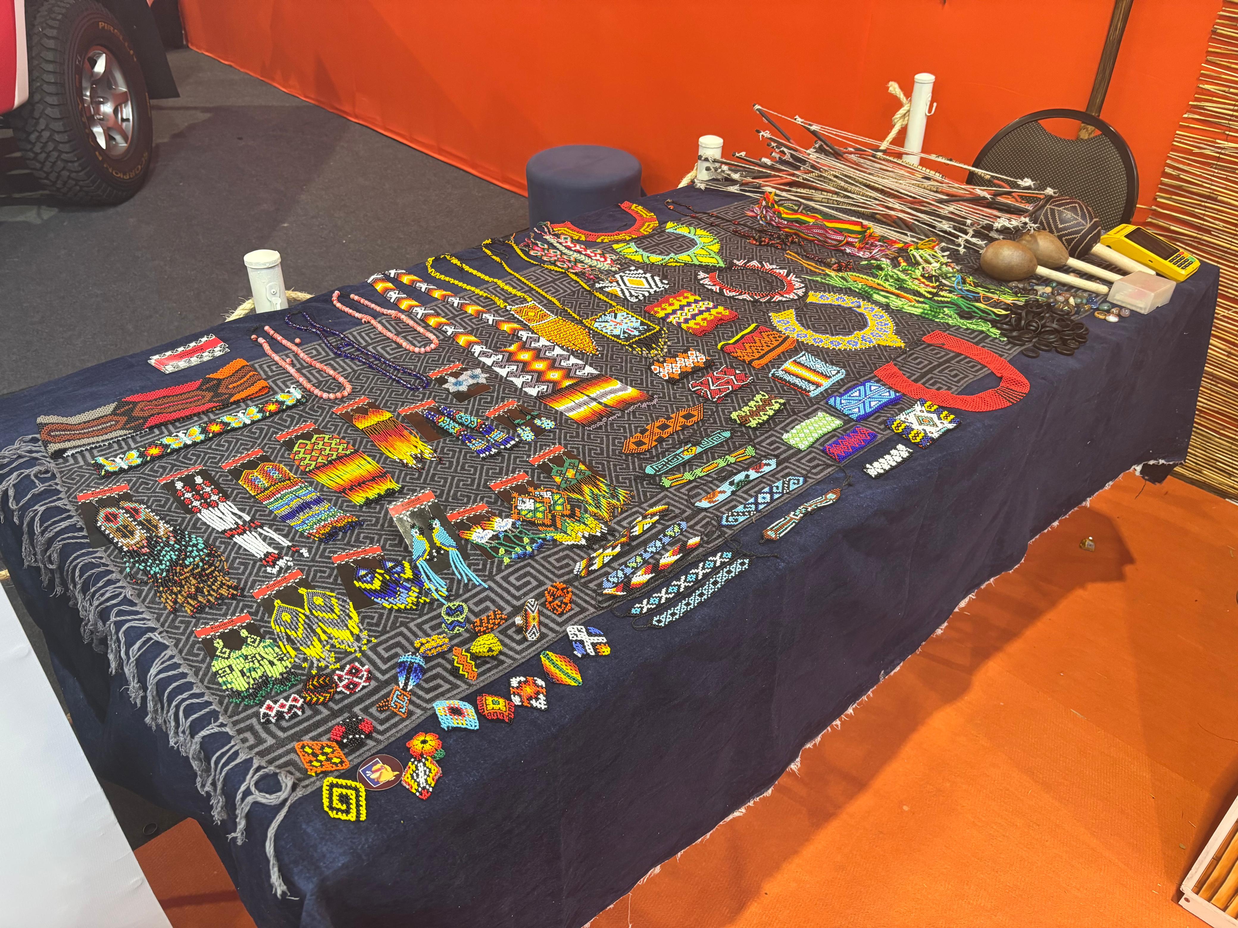 A exposição KuparaK - Artesanatos Etnocultural mostra a riqueza da arte indígena