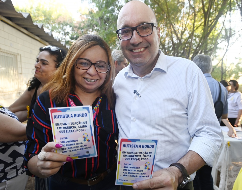 Prefeito Dário Saadi esteve no evento de sensibilização sobre a segurança de pessoas com autismo no trânsito 