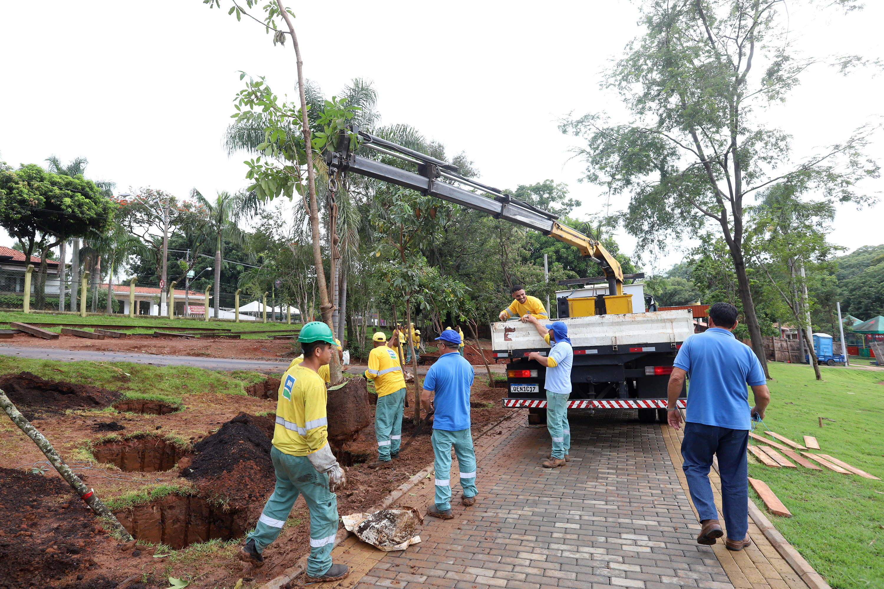 Espaço Cultural ficará próximo de área que está recebendo o plantio de 500 árvores adultas