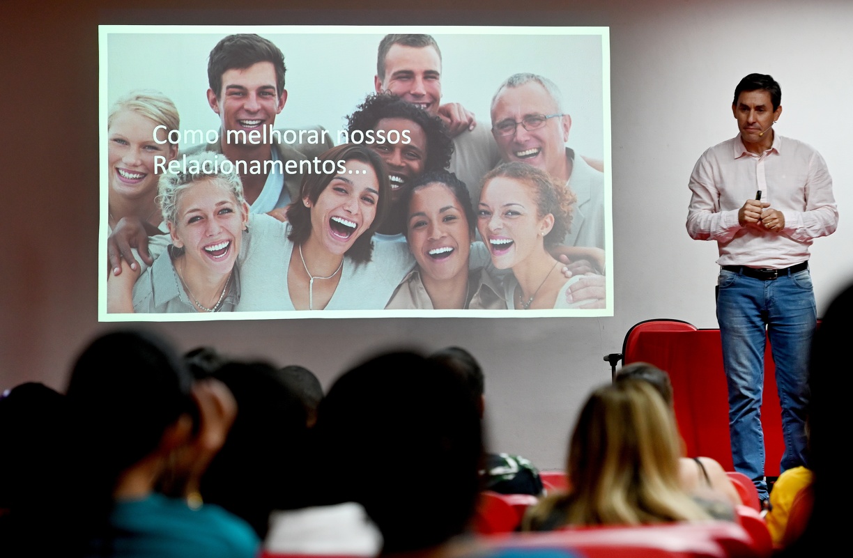 Cursos da EGDS focam o desenvolvimento profissional e humano