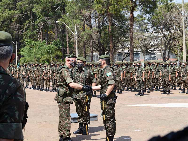 General de brigada Agnaldo Oliveira Santos assume o Batalhão