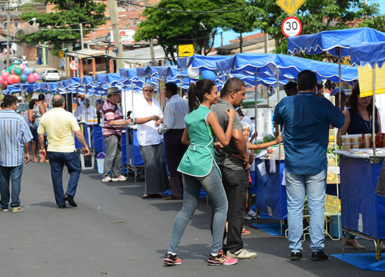 Feira de Economia Solidária no Vida Nova