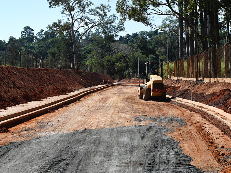 Obra começou em junho do ano passado