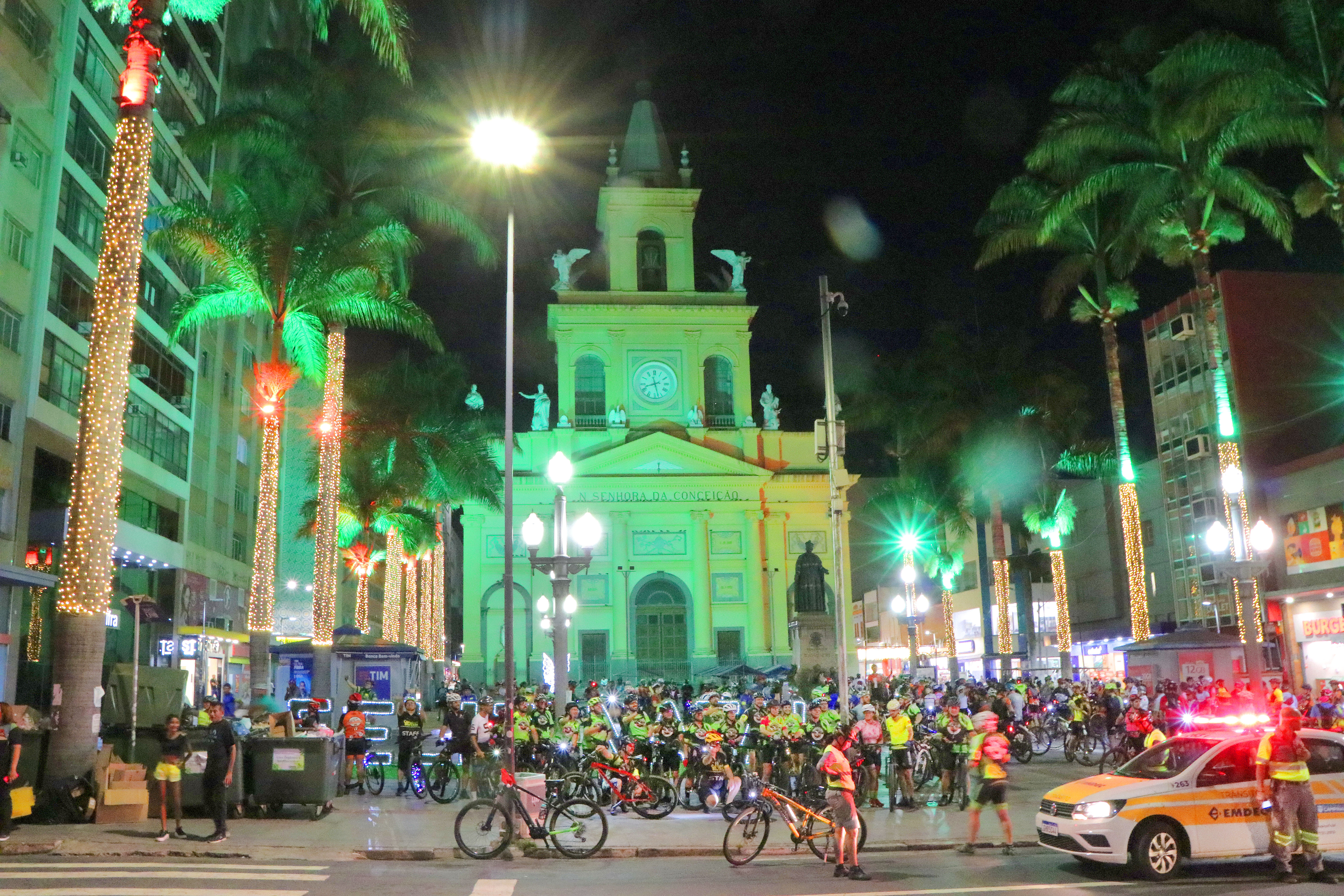 Grupo passou pelas principais vias do Centro