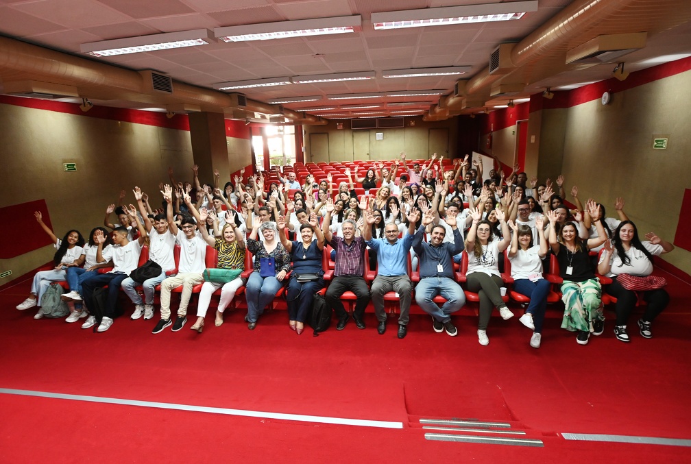  A formatura dos jovens do programa Vibe movimentou o Salão Vermelho nes