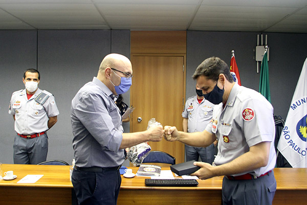 Prefeito elogia trabalho desenvolvido pela Corporação e...