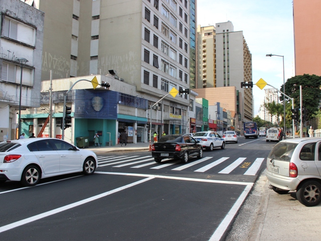 Semáforos começam a funcionar nesta quarta