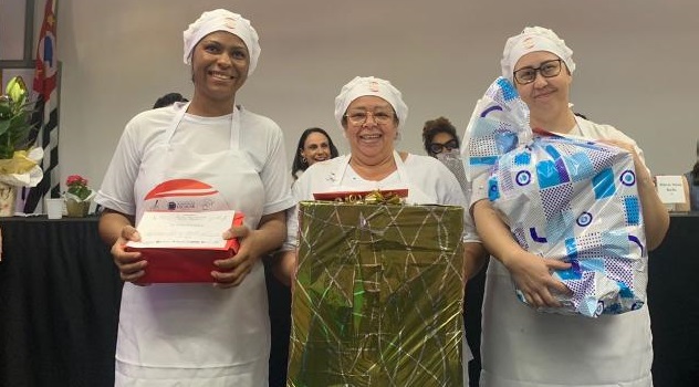 As cozinheiras classificadas nos três primeiros lugares foram premiadas com eletrodomésticos