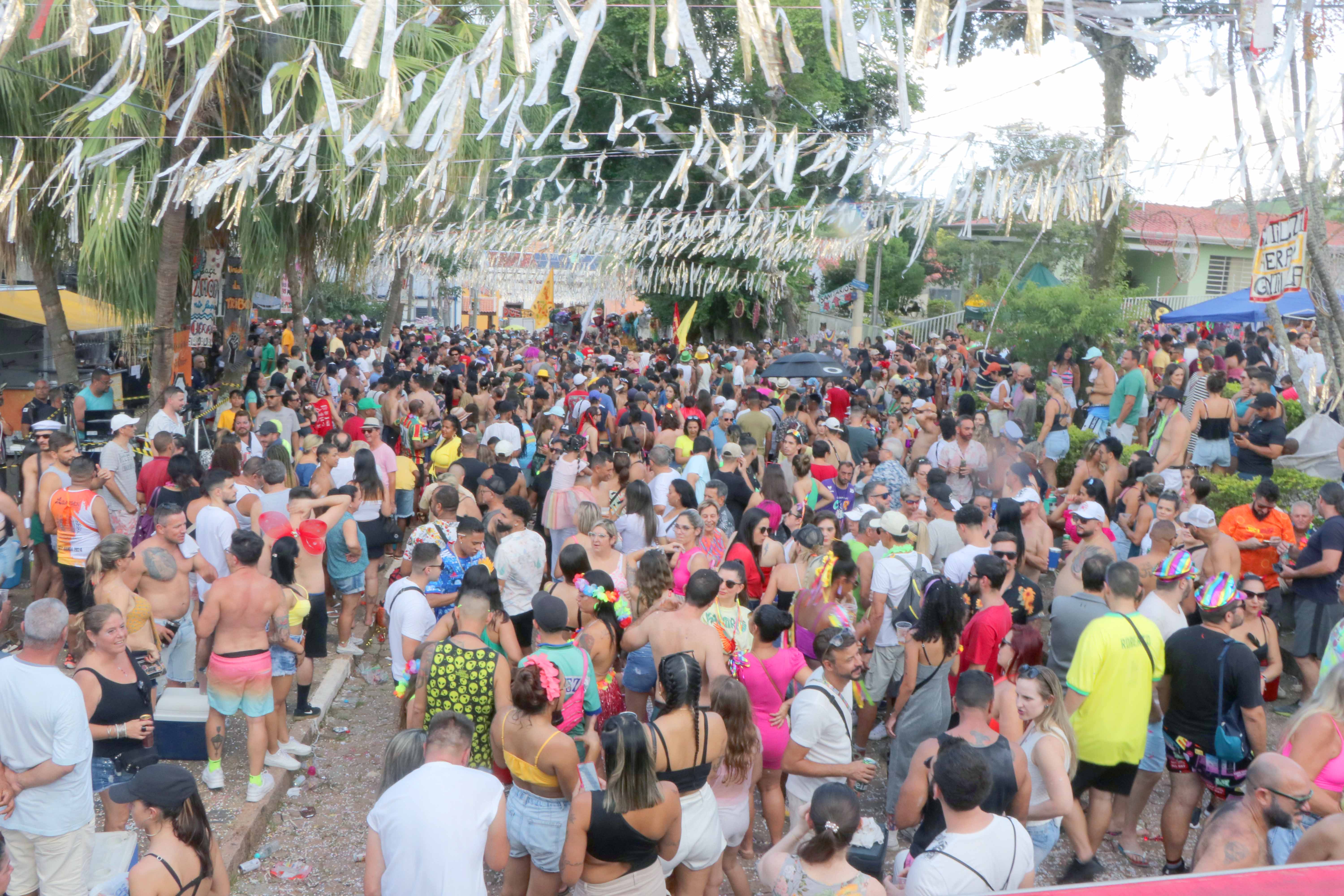 Os eventos de Carnaval nos espaços públicos da cidade só podem ser realizados com a comunicação prévia à Prefeitura e obtenção de  alvará