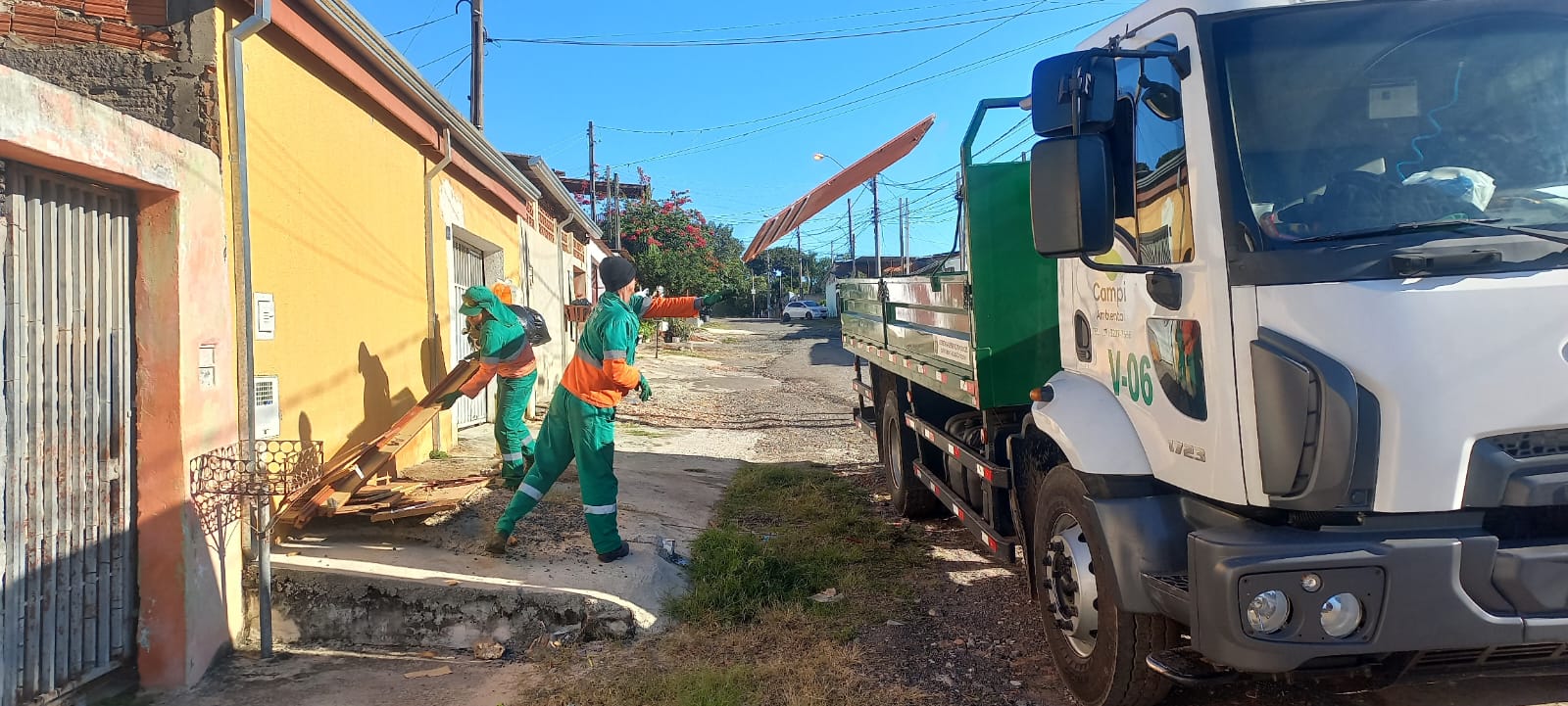 Ação é fundamental para a população descartar corretamente e evitar a formação de criadouros do mosquito Aedes Aegypti