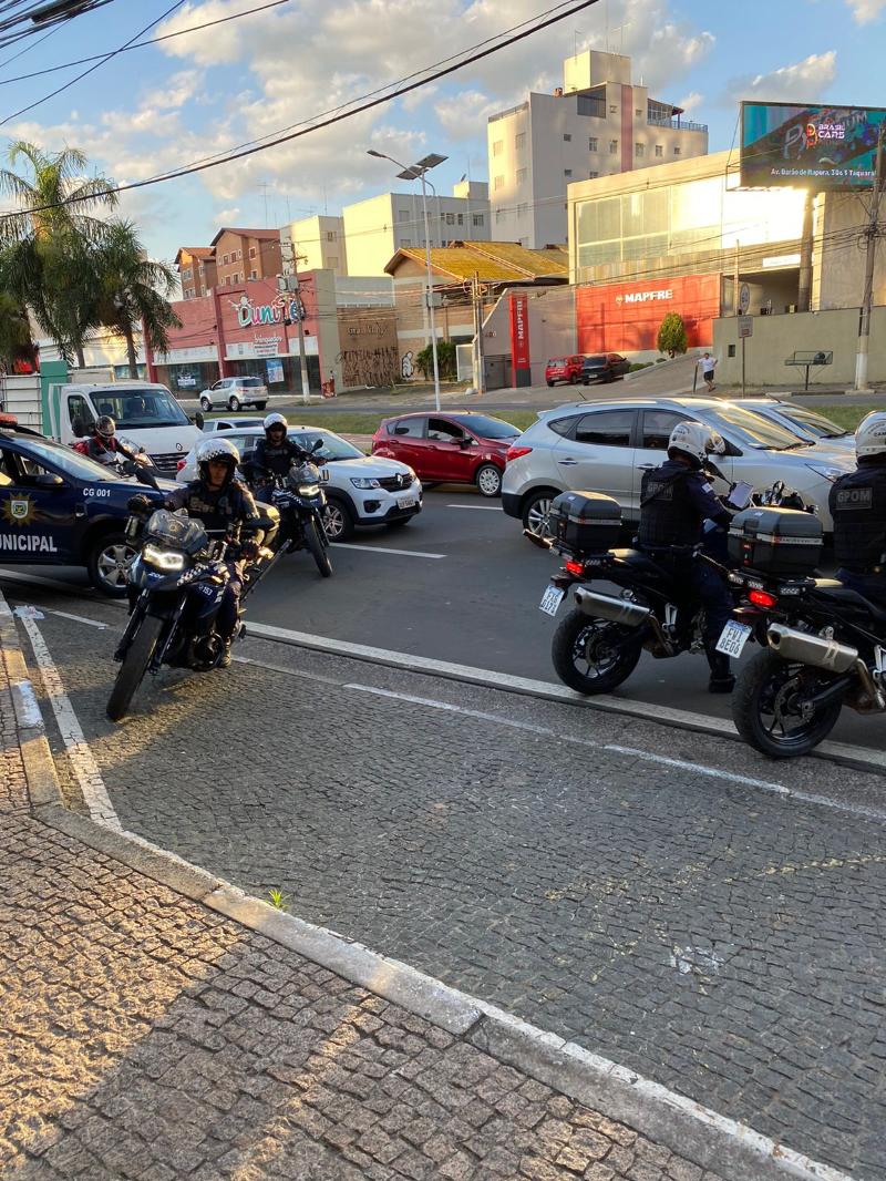 Equipe realizou abordagem de veículos