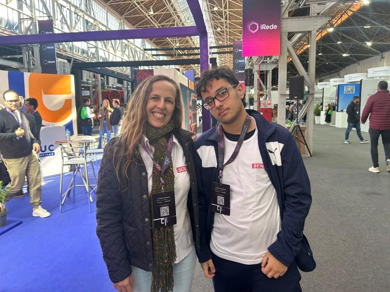 Ricardo Santos e sua professora exploraram as possibilidades do evento