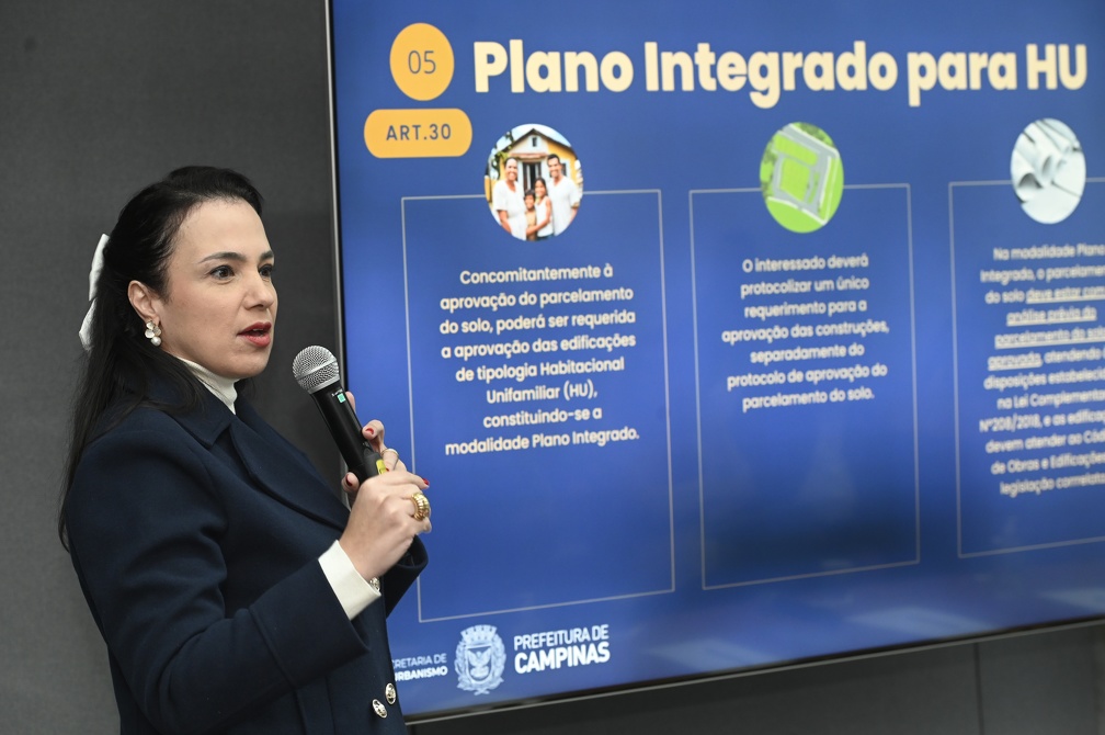 A secretária municipal de Urbanismo, Carolina Baracat, apresentou os tópicos do novo decreto