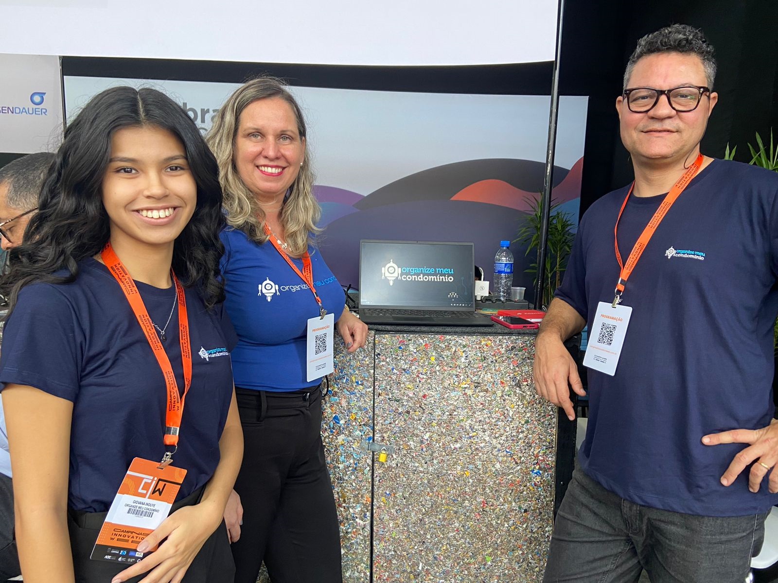 Equipe da plataforma "Organize Meu Condomínio"