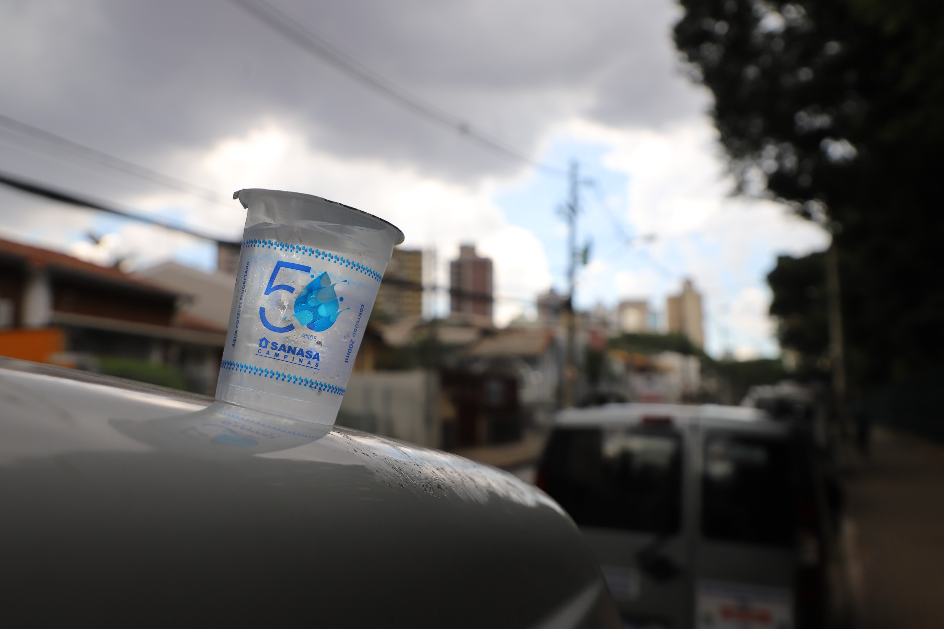 Sanasa fornece atualmente 900 copos de água por semana para o serviço SOS Rua e passará a oferecer 1,5 mil