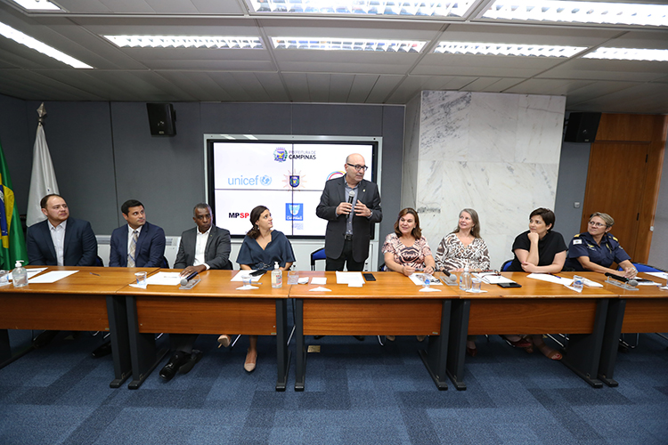 Prefeito comemorou capacitação para abordagem humanizada de adolescentes