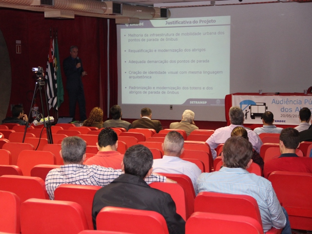 Secretário de Transportes mostrou dados dos pontos de ônibus