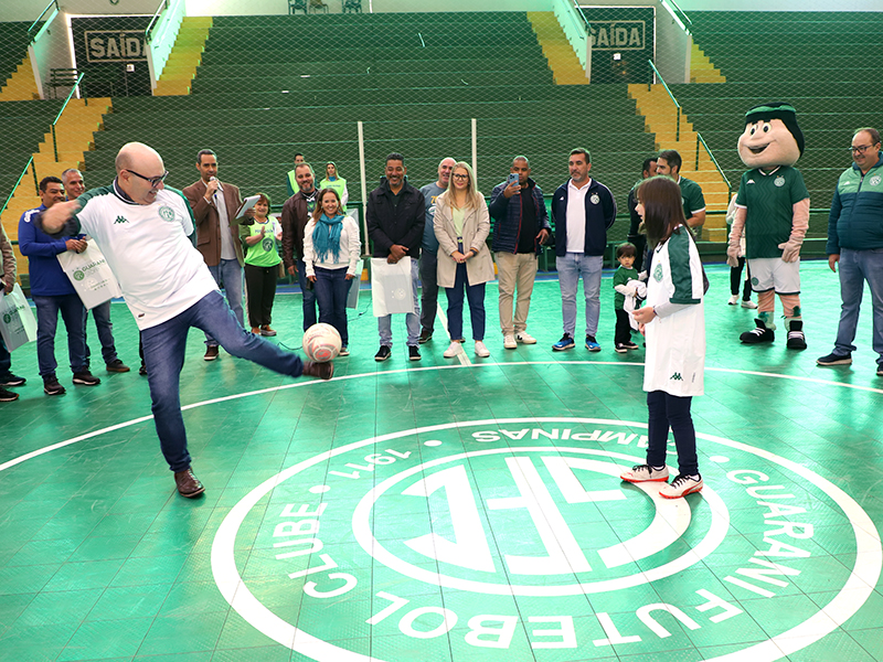 Prefeito participa do lançamento do Guarani StarS21 Futsal Down