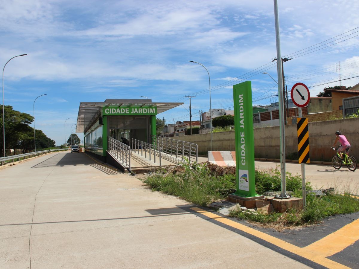 Estação Jardim Miranda do Corredor Perimetral do BRT