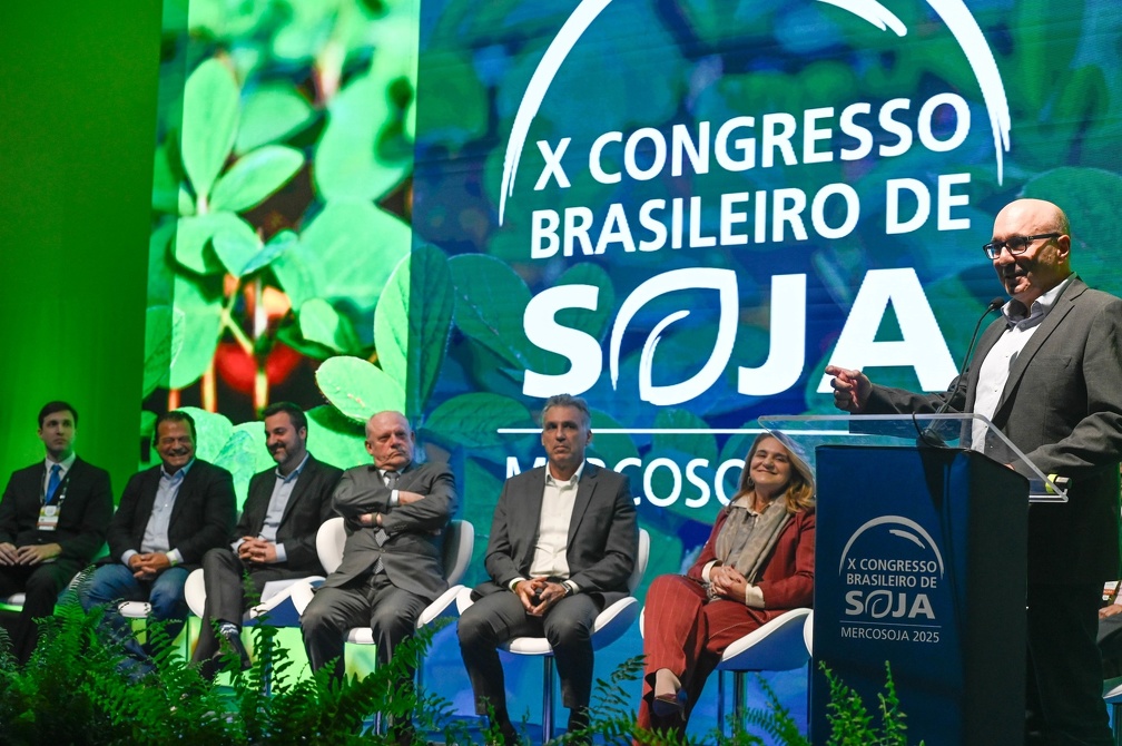 Rogério Capela Dário Saadi fala durante abertura do evento, que confirma importância de Campinas para pesquisas sobre a soja no país