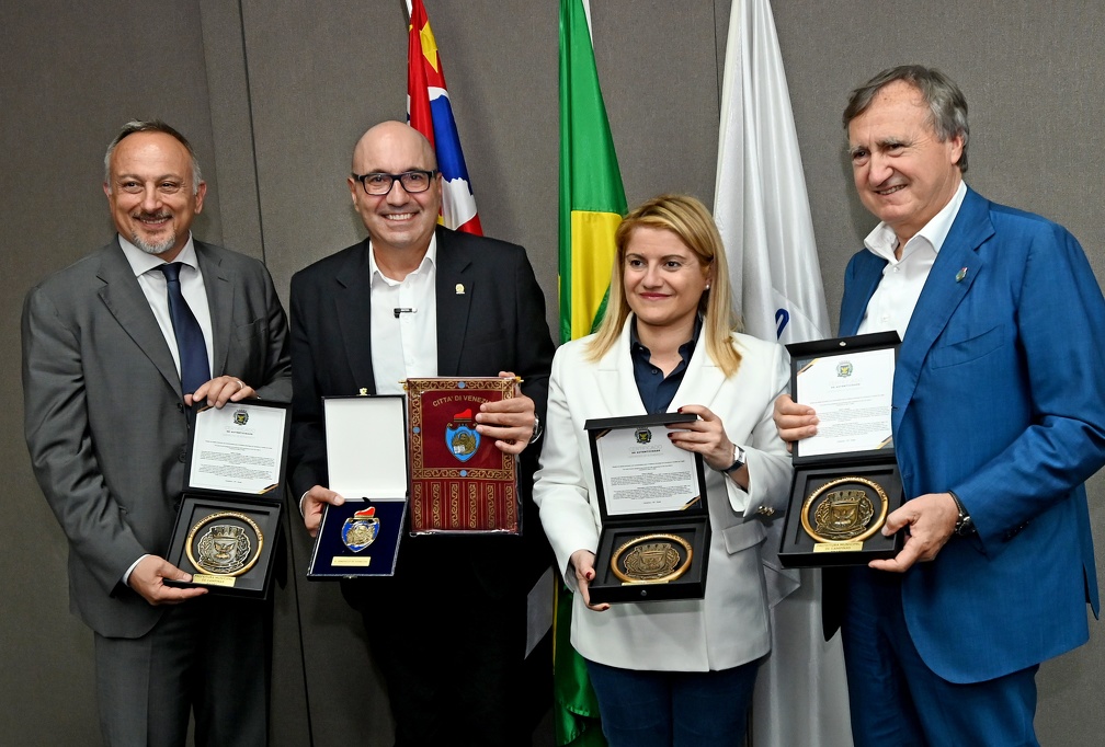 Dário Saadi com Maria Tripodi, o prefeito de Veneza, Luigi Brugnaro e o cônsul-geral da Itália em São Paulo, Domenico Fornara