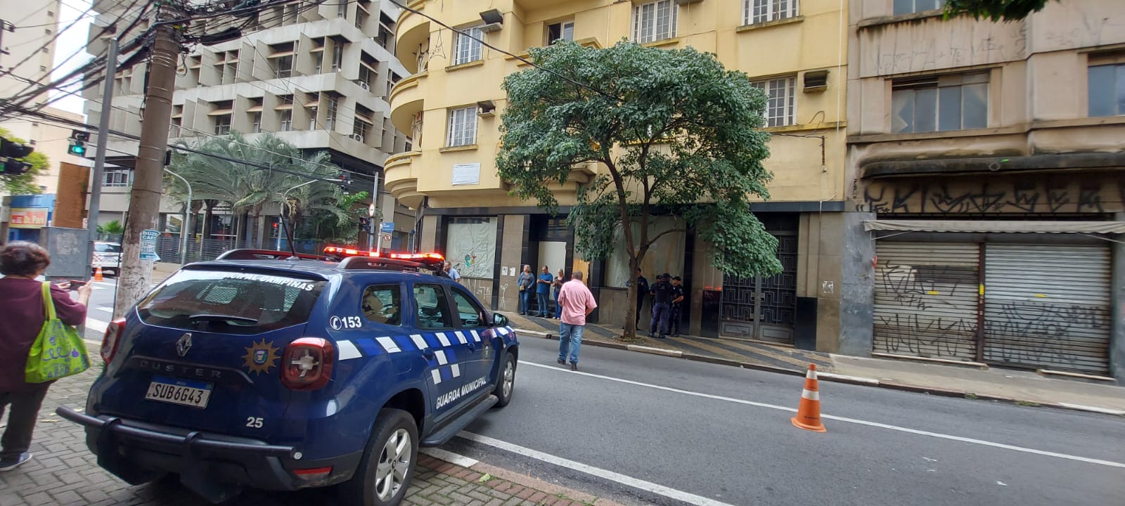 Divulgação Estiveram no local representantes das secretarias de Desenvolvimento e Assistência Social, Habitação e Segurança Pública