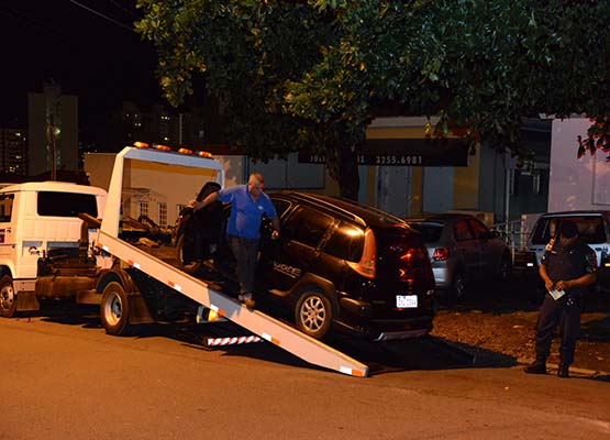 Carros com som alto são apreendidos