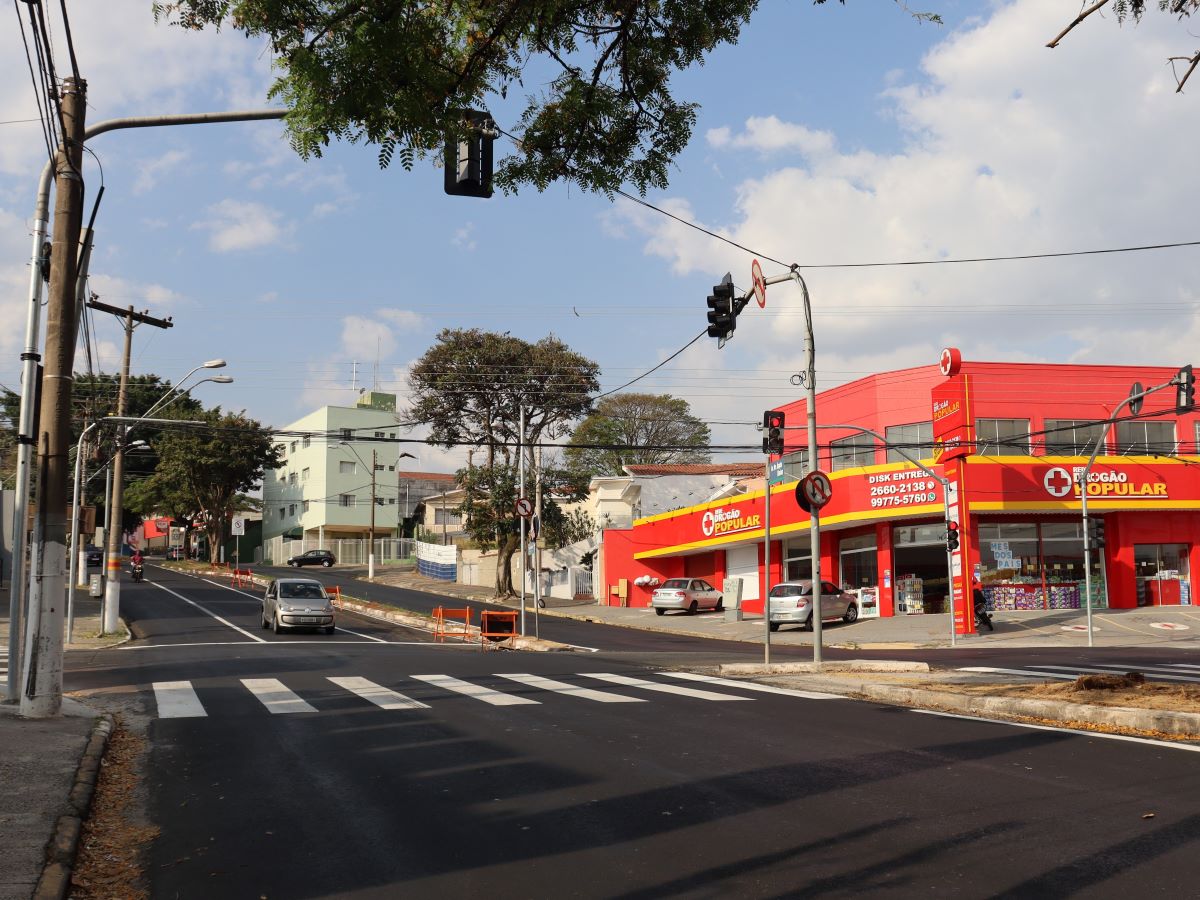 Um dos objetivos é evitar congestionamento na Ângelo Simões