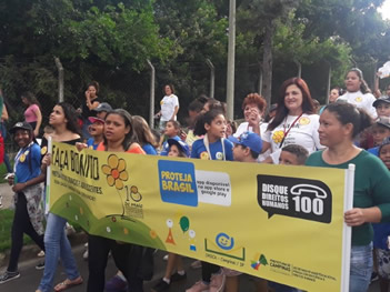 Caminhada aconteceu no dia 18 de maio