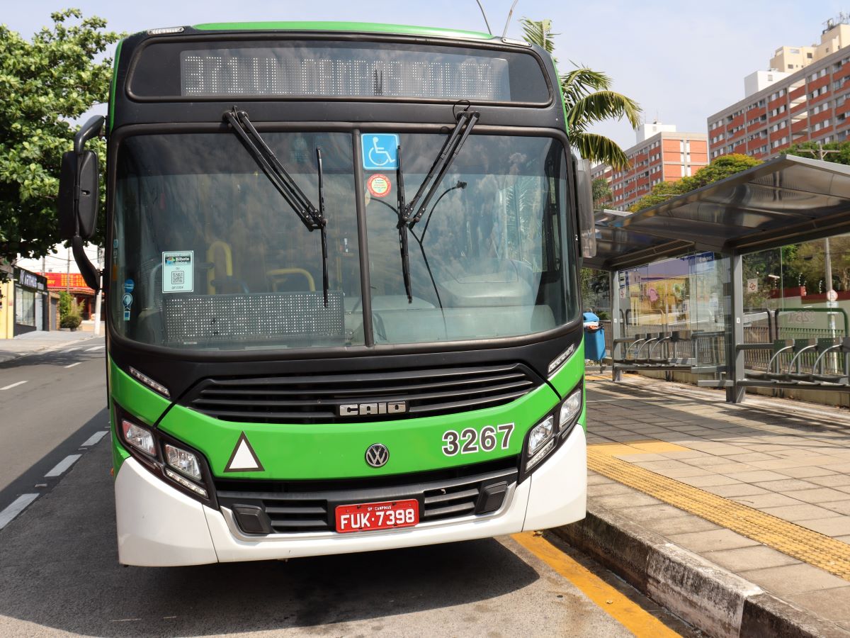 A linha 371 liga a região do Parque Prado ao Terminal Shopping Dom Pedro, passando pela região central