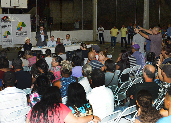 Presidente da Cohab fala em evento