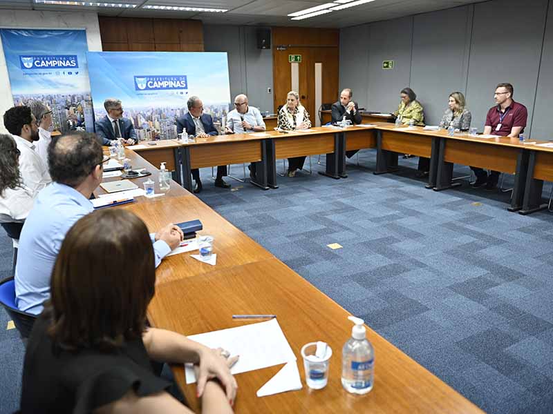 Reunião foi na Sala Azul