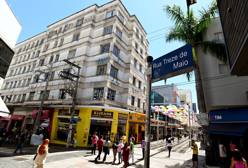 Rua 13 de Maio é principal via do comércio de rua no Centro de Campinas