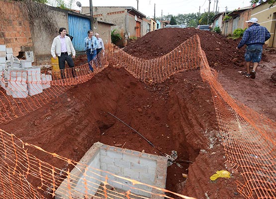 Construção de galerias na Vl.Esperança