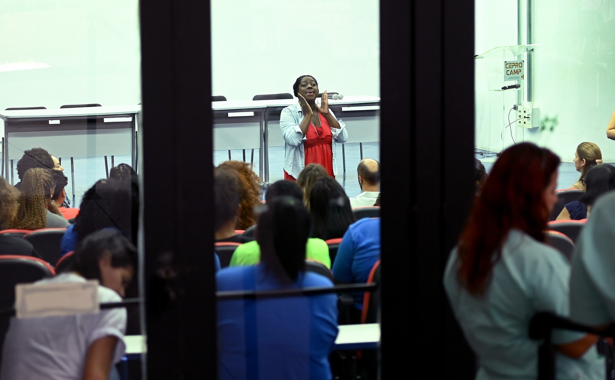 Divulgação  Secretária de Gestão e Desenvolvimento de Pessoas, Eliane Jocelaine Pereira, disse que dois outros cursos serão formatados no futuro